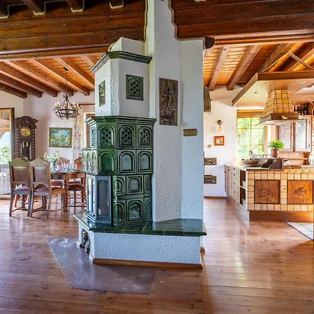 Jasinogrod Dom Nad Jeziorem Talty Villa *